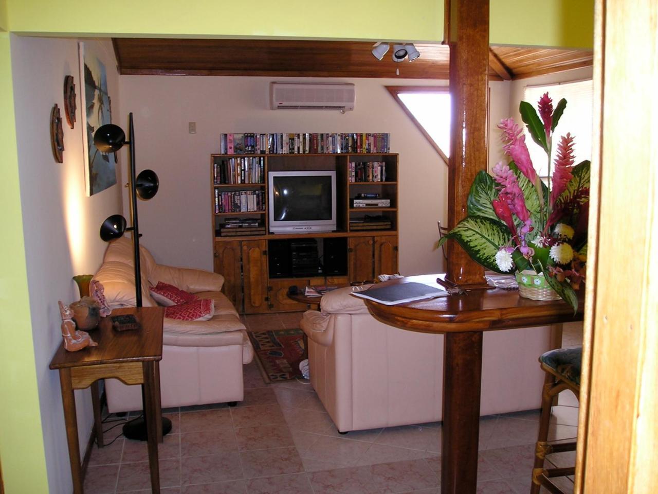 Green Parrot Beach Houses And Resort Placencia Exterior foto